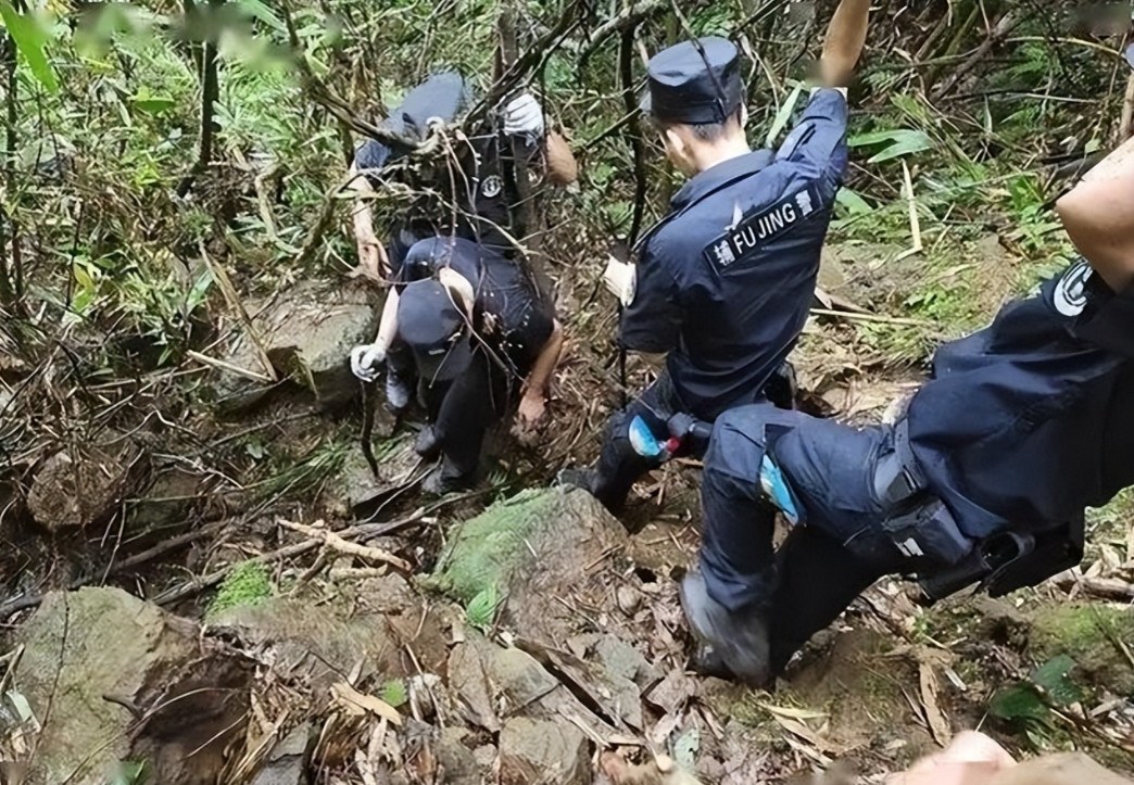 回顾：山东28岁新郎失踪三天未归，竟被25岁的新娘当“柴火”烧了
