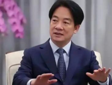 赖清德认为：中华人民共和国从1949年10月1日起，没有对台湾行使有效管治权，至
