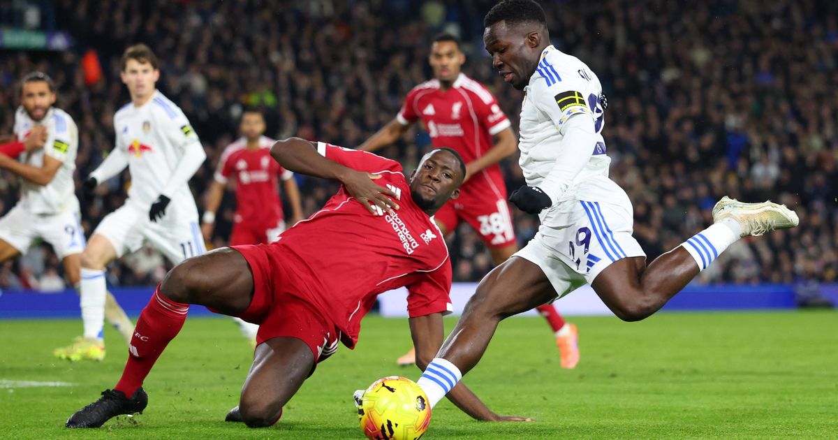 韦伯解读争议判罚: 盖耶掌掴队友必吃红牌, 科纳特犯规送点