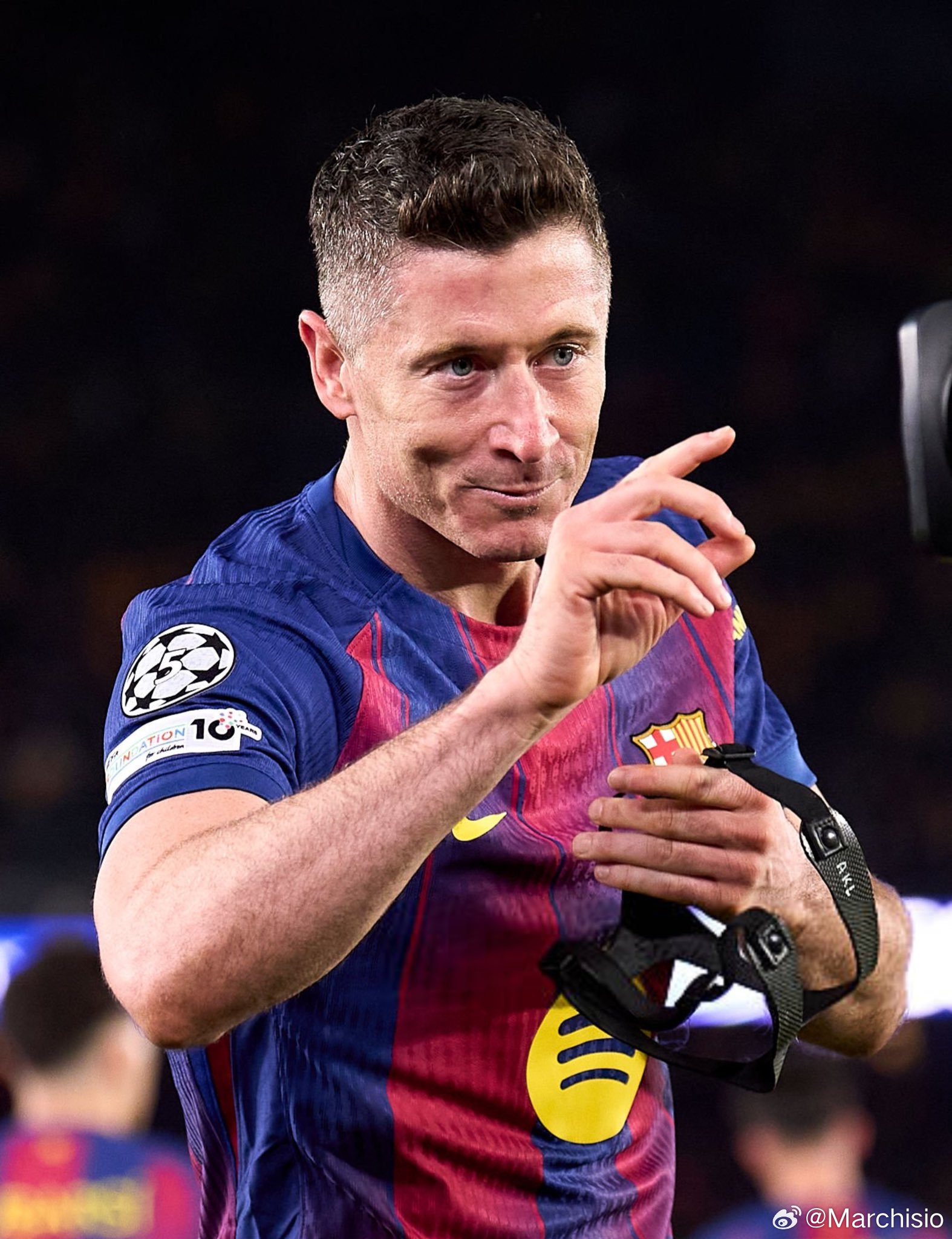 确认！罗密欧：“是的，我非常确认，尤文图斯方面的确给莱万多夫斯基团队打过电话，他