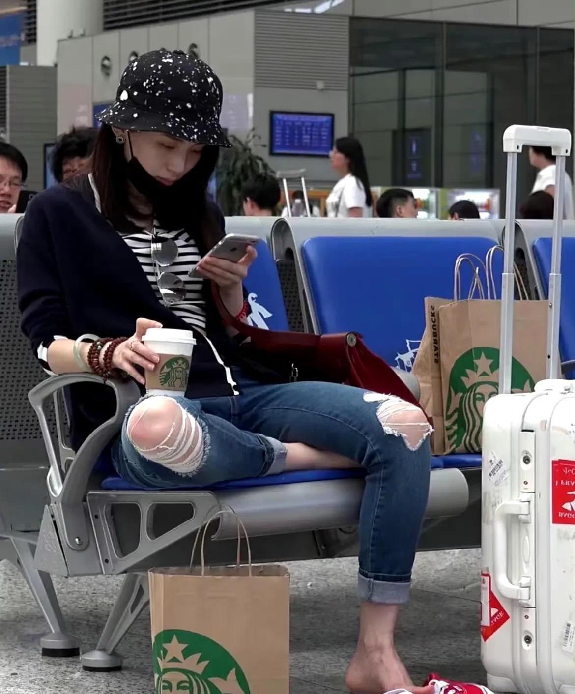 喝的起星巴克的人就是什么消费能力