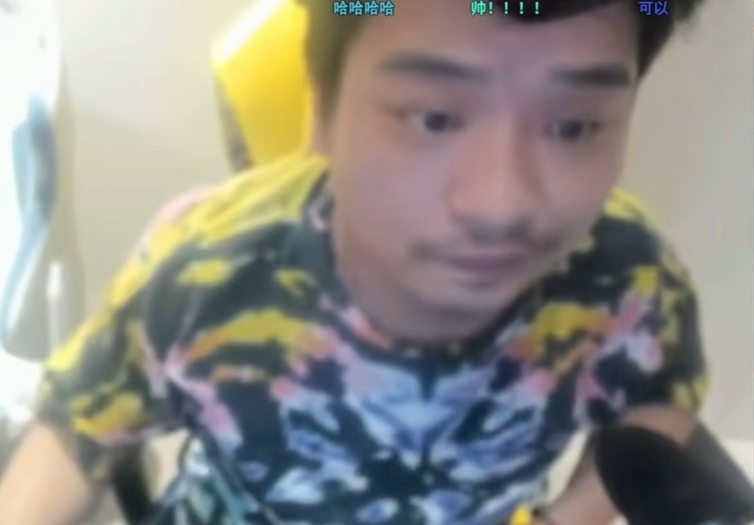 最近社区又出了一些longdd在老头杯训练赛窥屏反眼的节奏，longdd表示自己