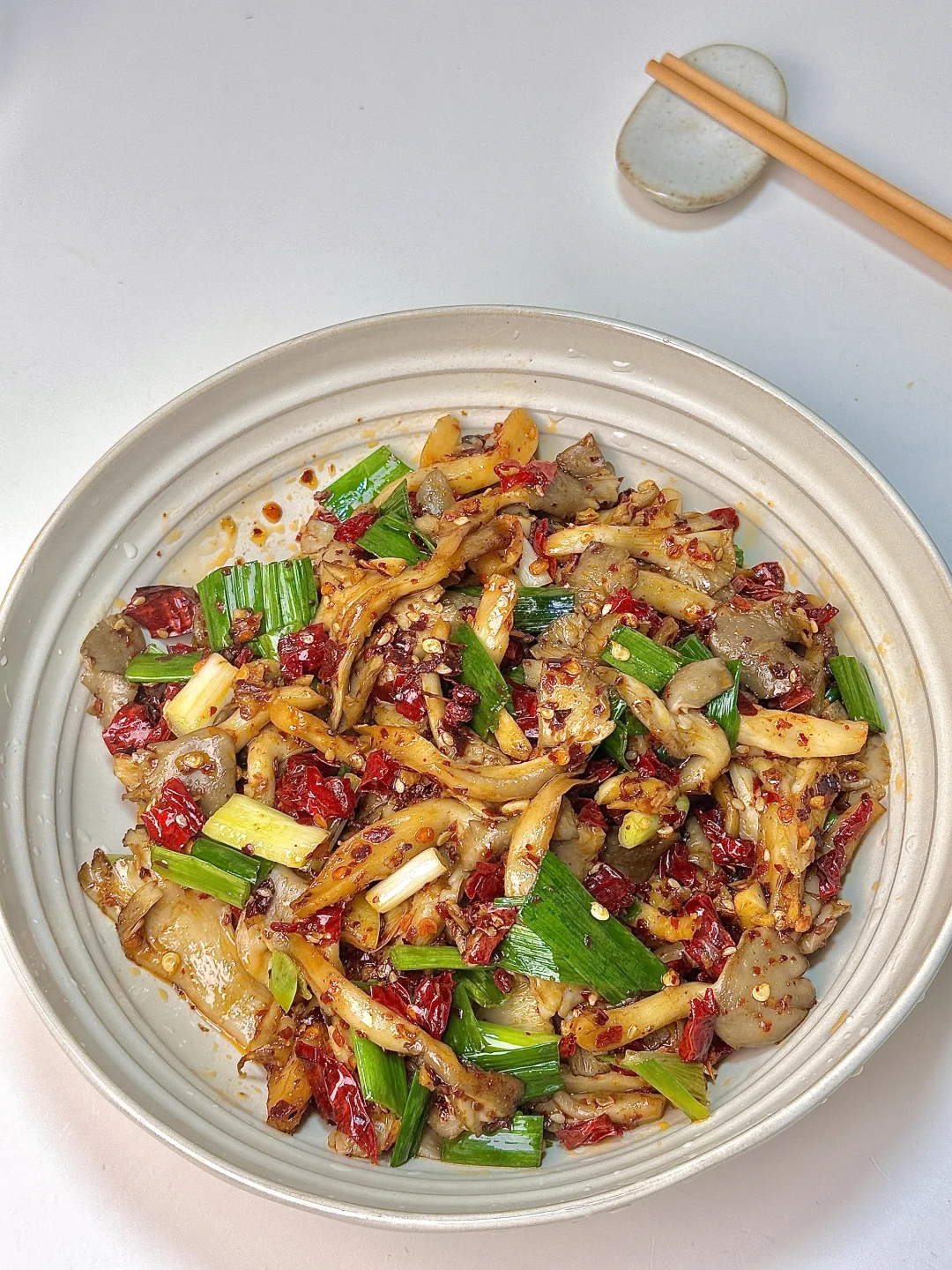 炒蘑菇真的巨好吃！