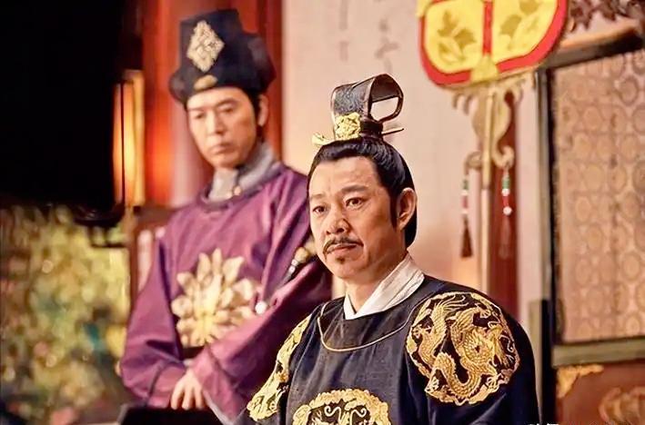 李世民为什么要立李治为接班人？贞观十七年那会儿，太子李承乾想造反，结果被废了