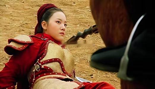 扈三娘这命运，真是大写的惨！她本是扈家庄的“白富美”，武艺高强，一杆红棉枪、腰间