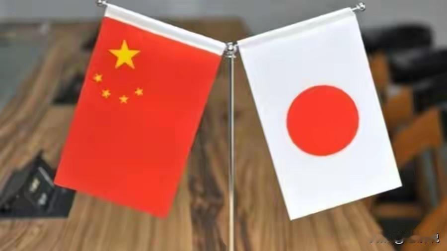 态度很嚣张！日本前议员松丸诚：中国准备好报复了吗？11月29日，松丸诚声称，中国