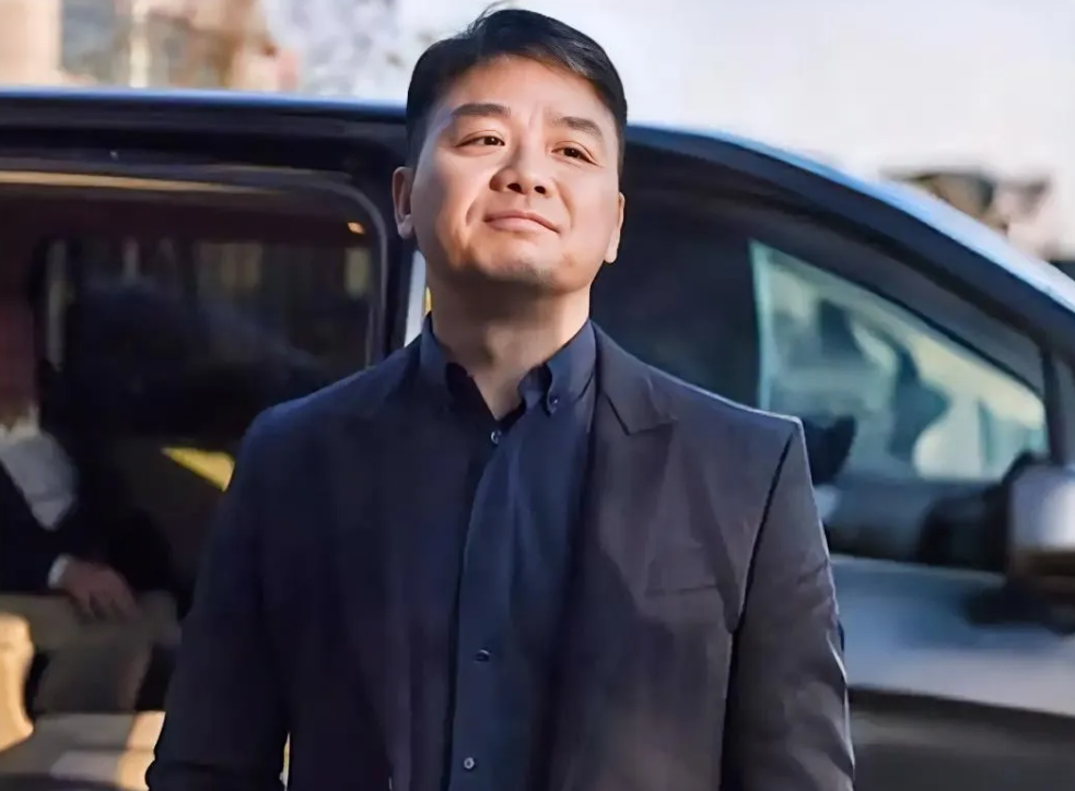 刘强东第一辆车，卖了7819万，雷军都得甘拜下风