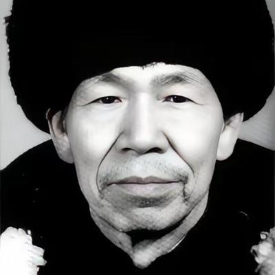 他是四川一老农，104岁离世，子女收拾他遗物时，却吓了一大跳，他没有留下任何遗产