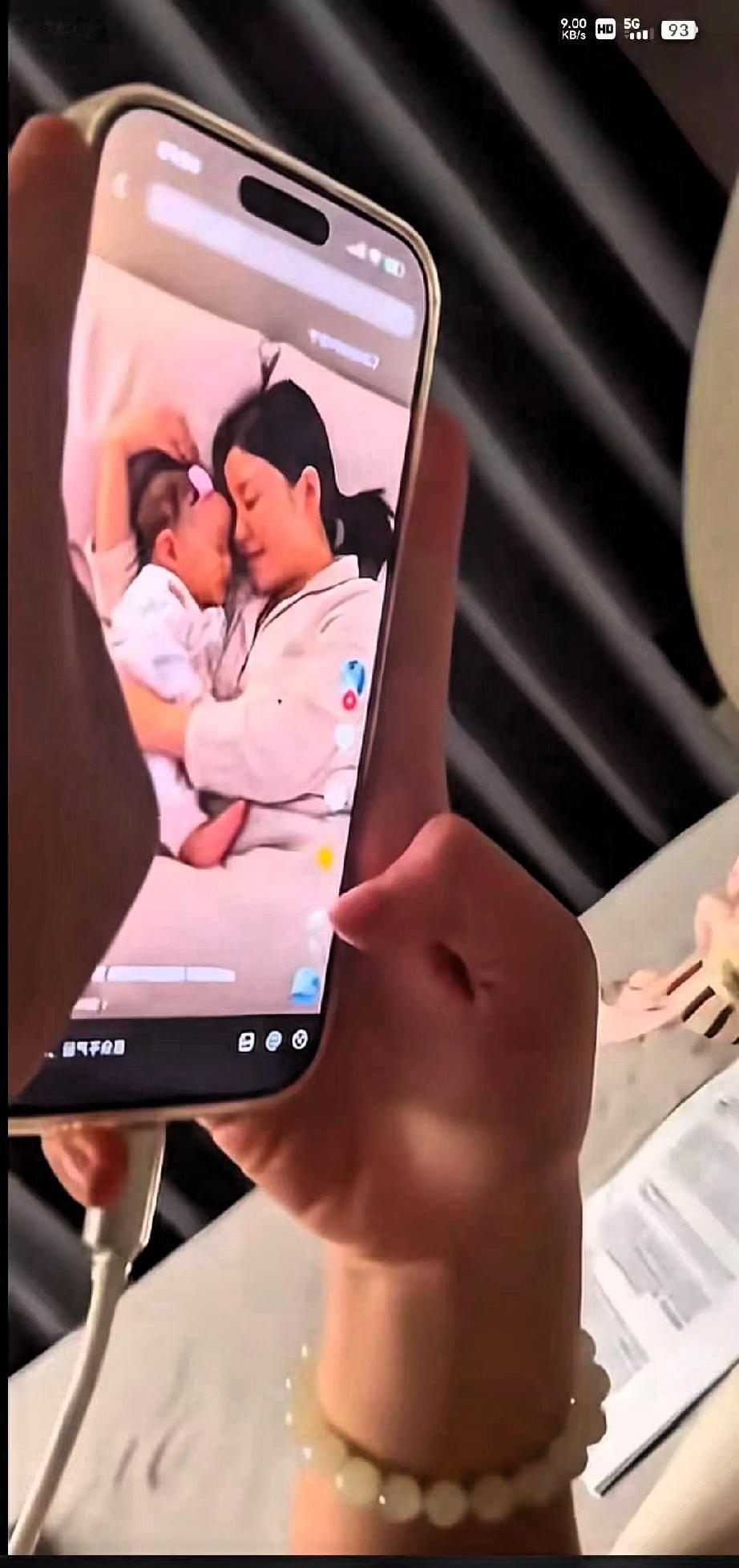 泪奔！离世两个月的女宝，突然托梦给妈妈说:我好想你，也很害怕，有人在动我，揪心的