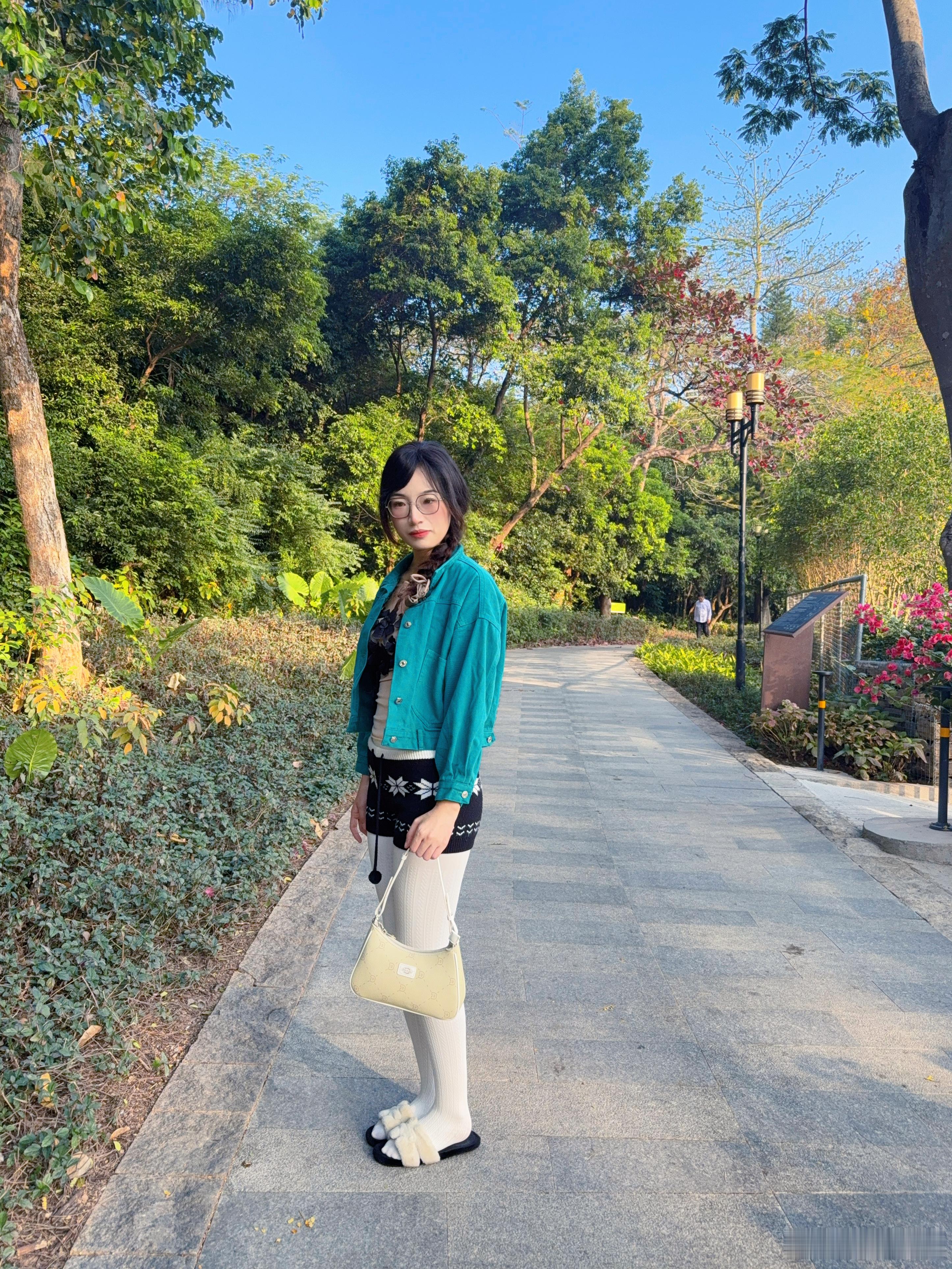 今天就比较糊一个小时拍五套说明我没认真拍