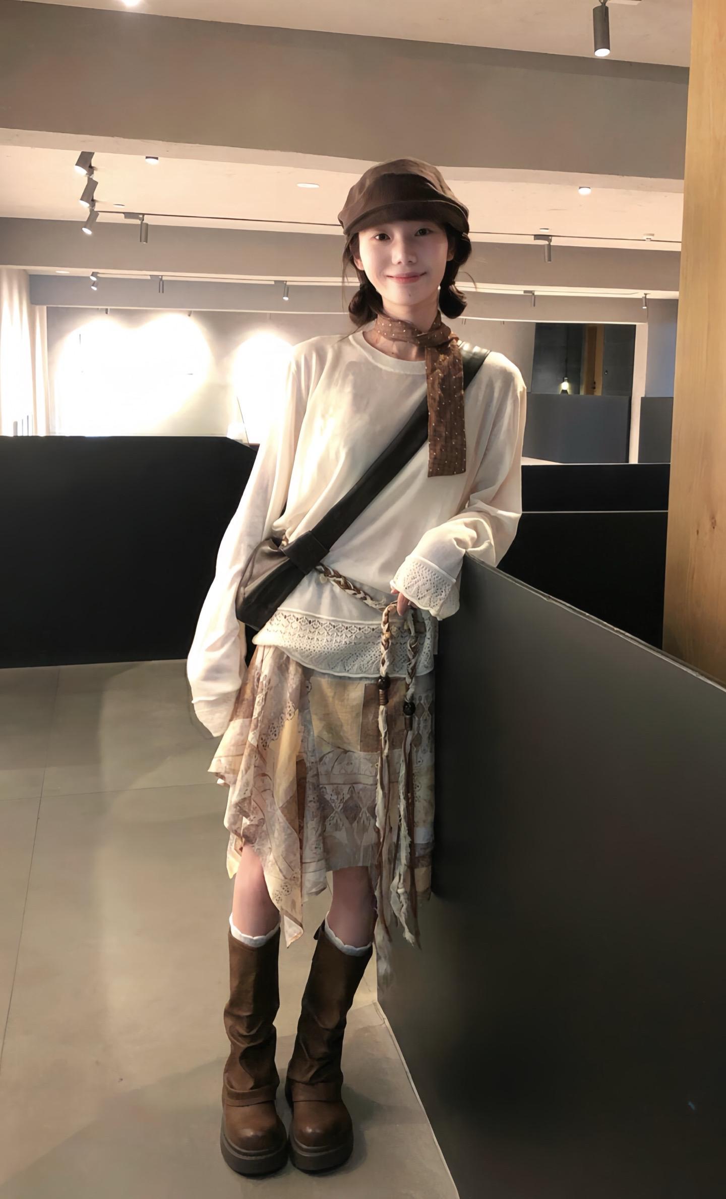 初秋穿搭 慵懒风穿搭 小众设计感 时髦 早秋松弛感穿搭