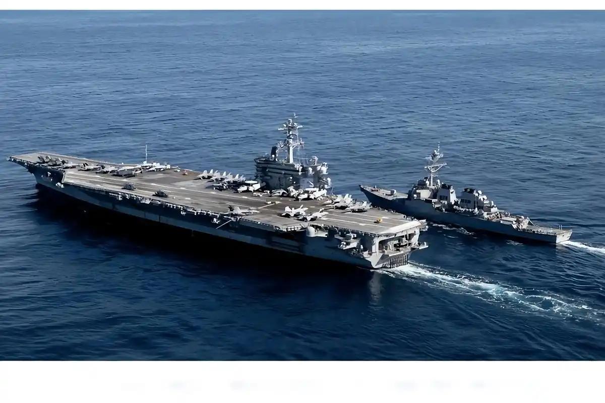 核航母被逼到急转弯，这画面本身就是大新闻。美国中央司令部传出消息：伊朗多枚反舰弹
