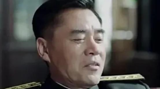 1944年12月，蒋介石怒骂中统特务头子徐恩曾：“你的妻子，在成都放高利贷，逼出