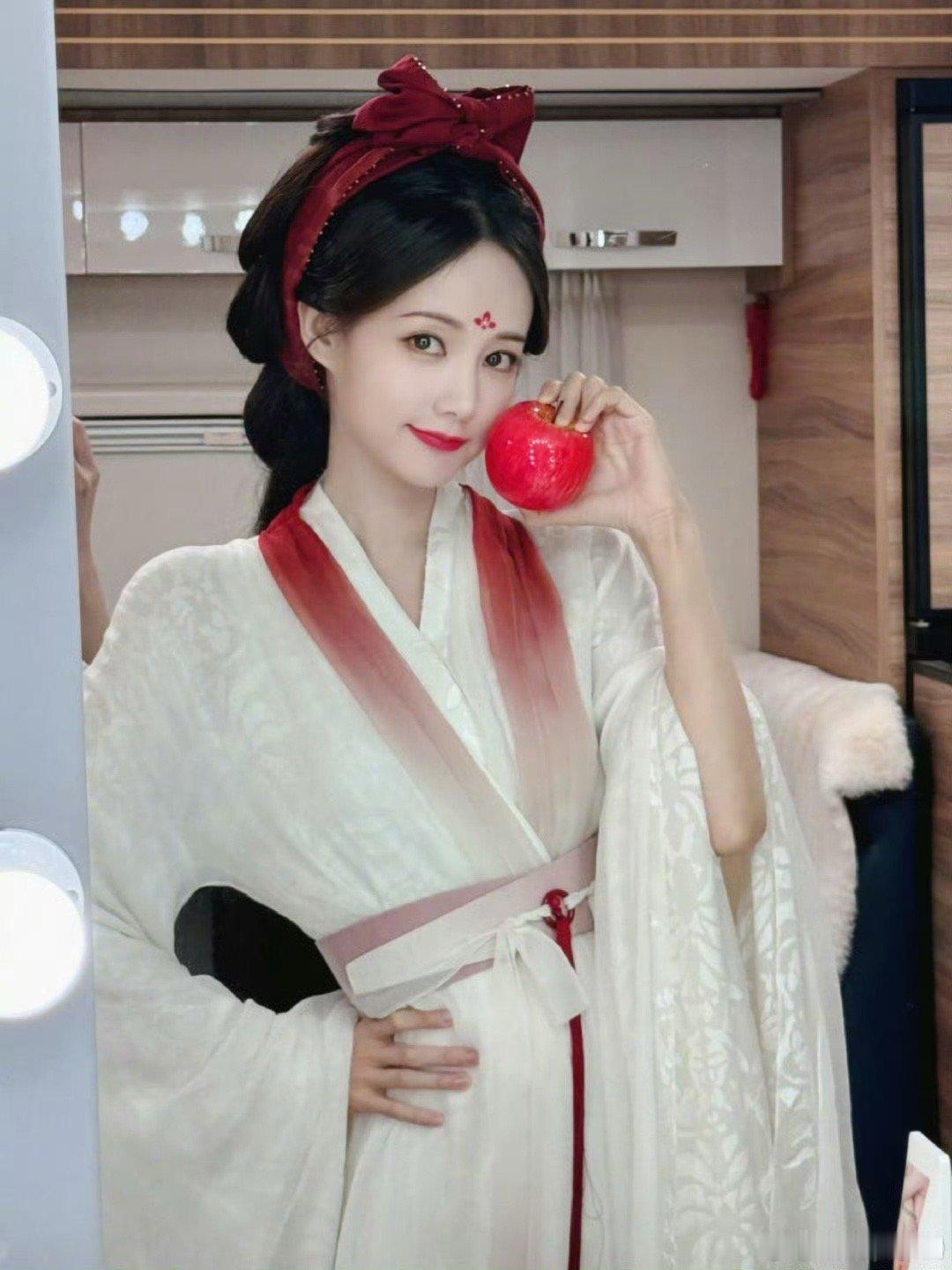 李一桐被大冰写到书里过大冰笔下的李一桐素人时期的李一桐素人时期的李一桐被写进