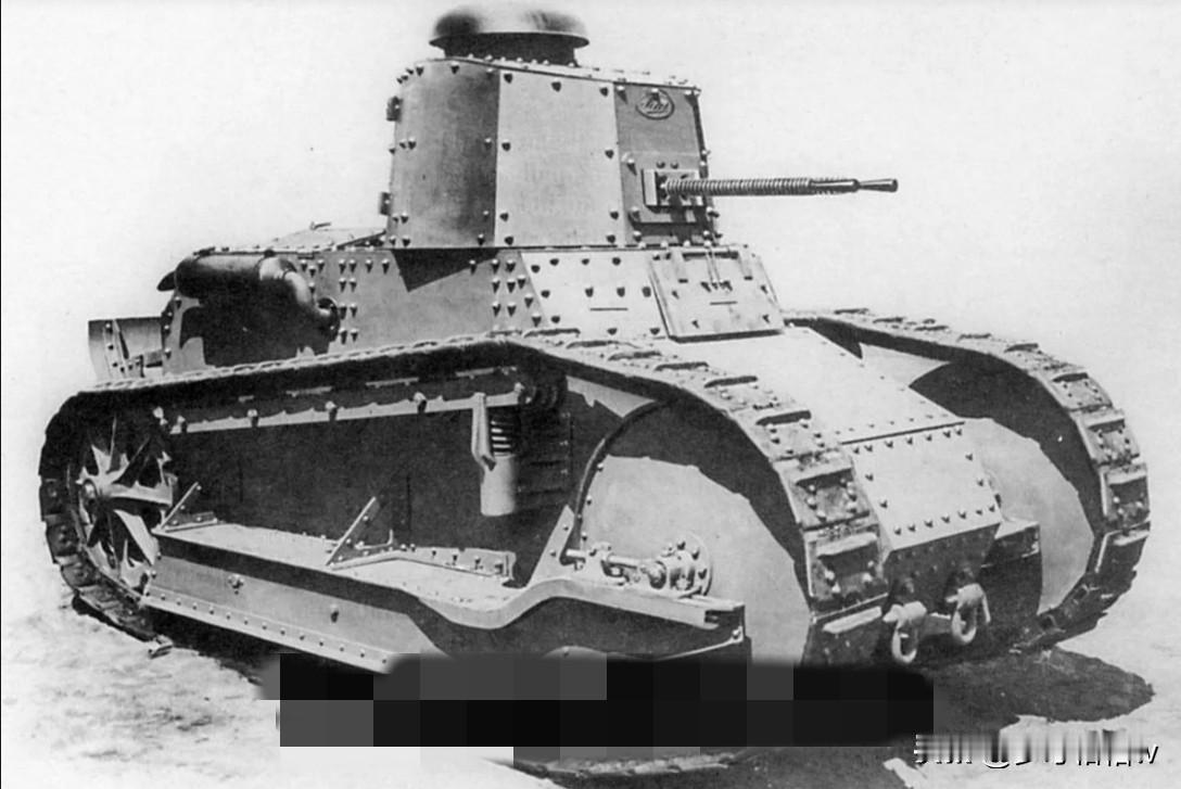 1918年，罗马试图引进1400辆高卢国的FT-17坦克，但是由于当时高卢国的坦