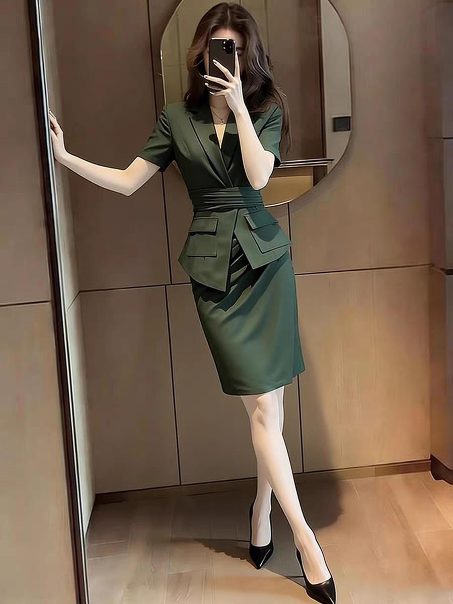 独特设计，匠心打造的美感！通勤风时尚西装套裙，无限气质！职业裙西装套装时尚穿搭