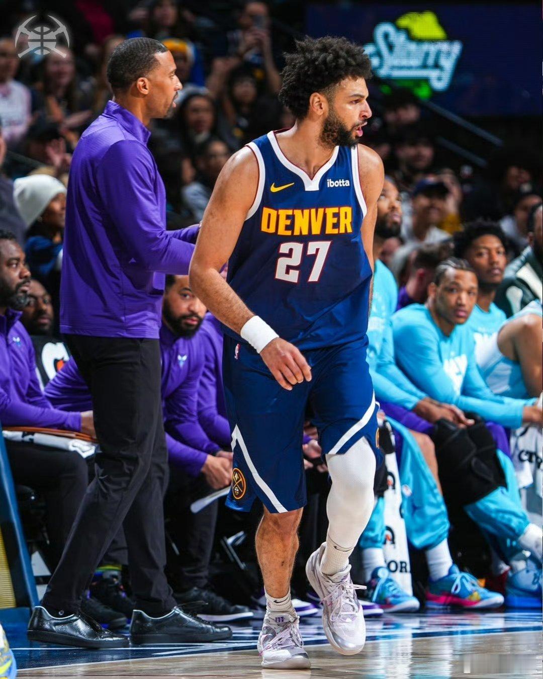 穆雷终于把他的进攻才华完全展现出来了。一想到太阳队在2016年选了本德尔而不是穆