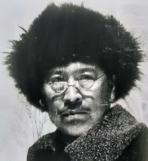 1932年，抗联将领王德林去大地主戴万龄家募捐时，戴万龄说了一句话并叫出200多