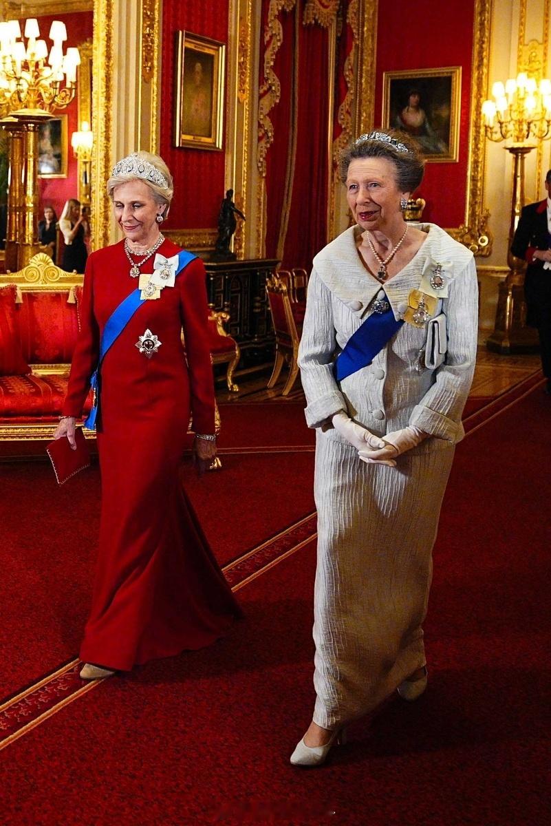 时尚12月第一期贵圈老太太时尚，精选长礼服/隆重场合着装