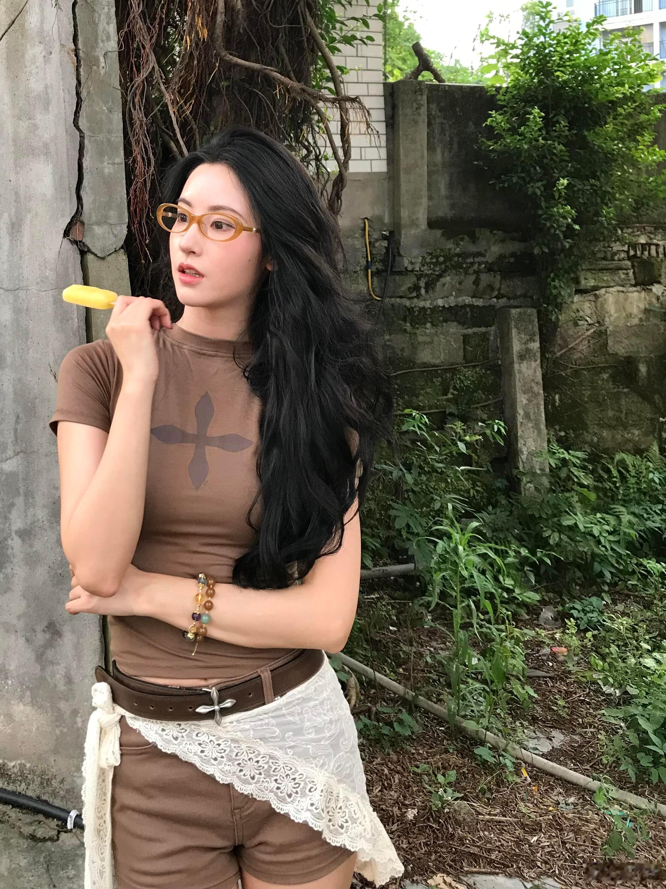 毛晓慧🤎下班收工ootd​​​