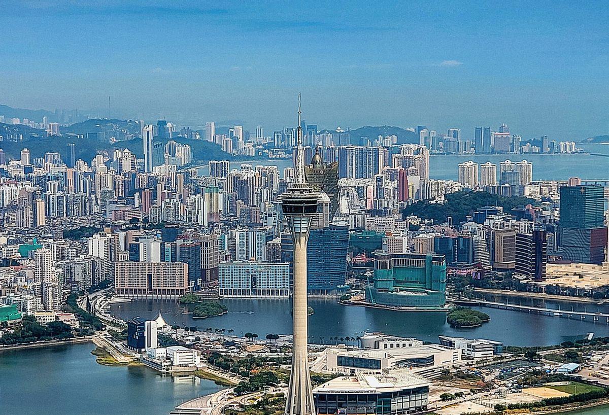 美国天天拿美元霸权当大棒，中国海外离岸出海口难道只有香港一个？太天真了！连续去澳