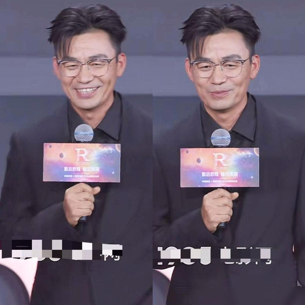 你以为王宝强还在演傻根？他已经把2.5亿现金连同房本，直接砸在桌上，请来了梁家辉