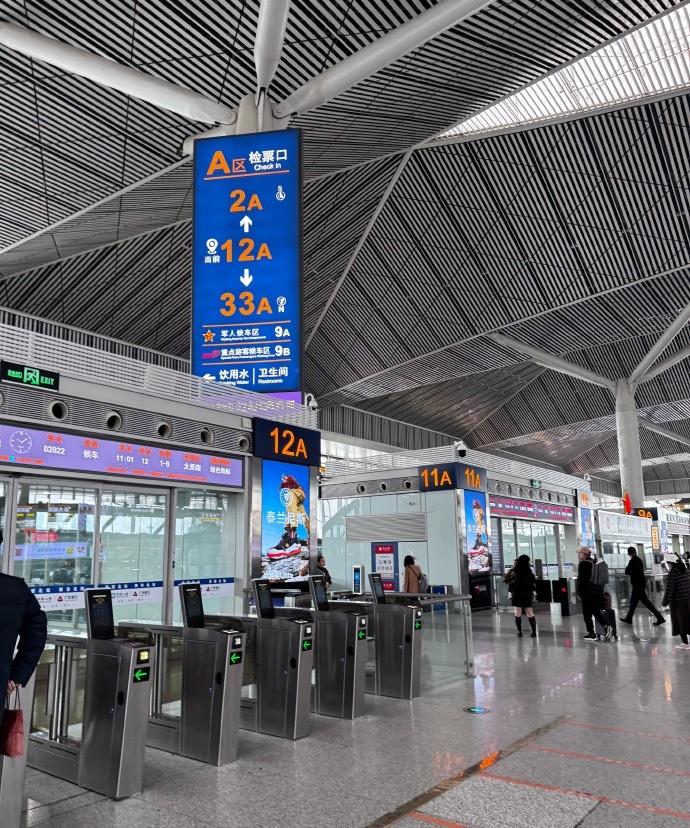 这次彻底放纵一回，一个人也能潇洒出发！直杀敦煌感受大漠风情，接着闪现嘉峪关结束旅