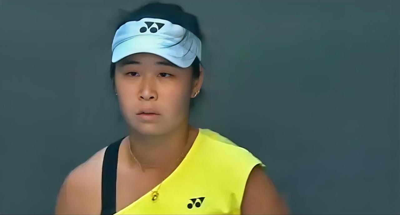 没想到，21岁的小姑娘居然率先破发了！2026中国网球公开赛女单第二轮比赛，