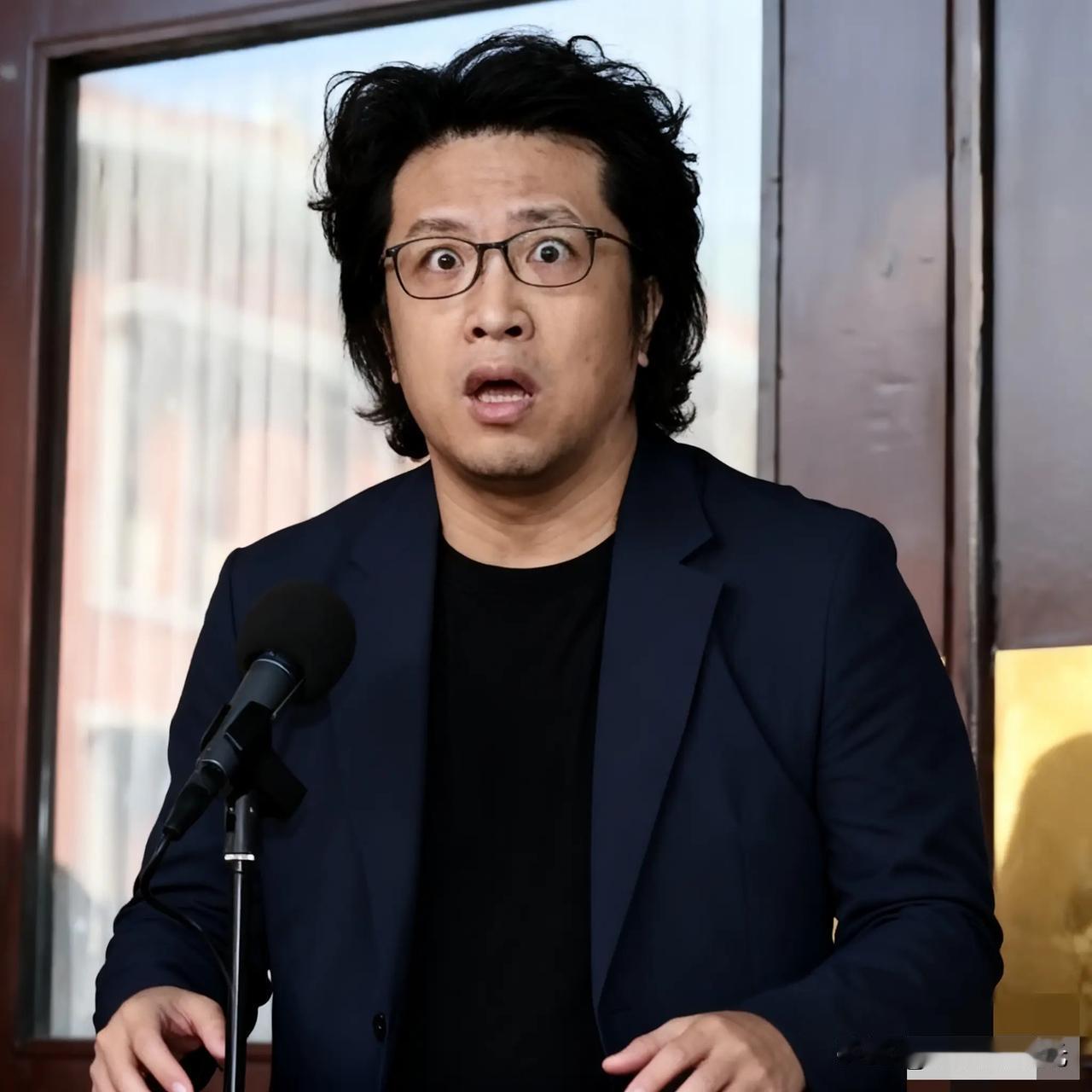 继国民党发言人陈以信对“民进党籍台北市长候选人沈伯洋在日本街头穿防弹衣跑步”提出