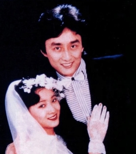 1997年7月的一天，舞蹈家赵丽萍带着丈夫陶金爱吃的“苦瓜烧排骨”去医院看他。在