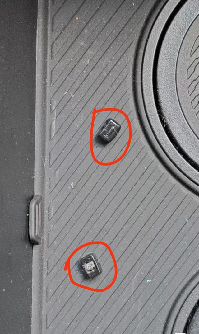 领克08的一些小毛病首先车子开了一年，刚做完首保，24年1月提的车子，整体开下