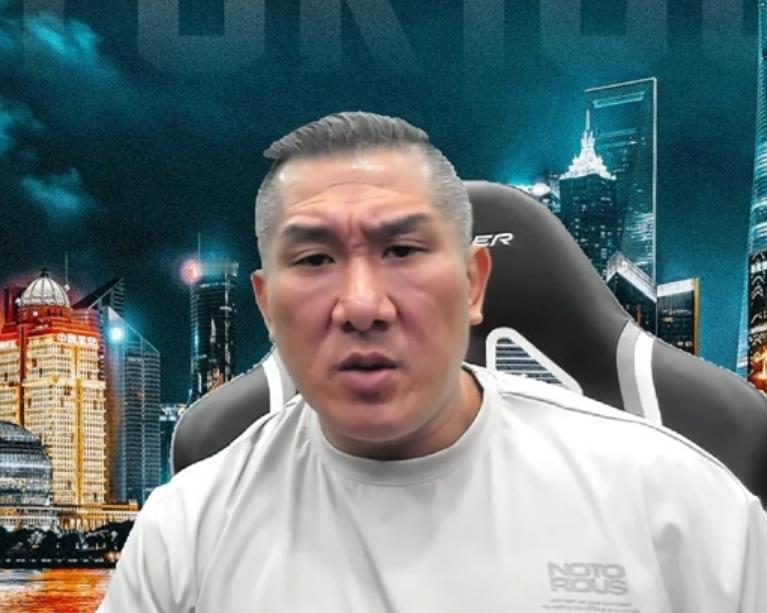 台湾网红馆长昨天再次回应民众党黄国昌率团访问日本的事情，馆长表示，黄国昌做的事情