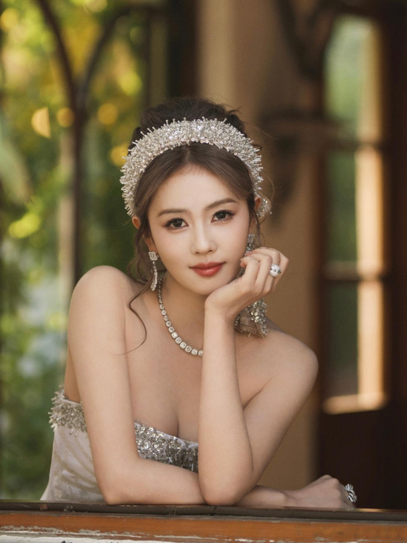 白鹿听到恭迎爱奇艺女王的反应好美的白鹿，爱奇艺女王实至名归🥂