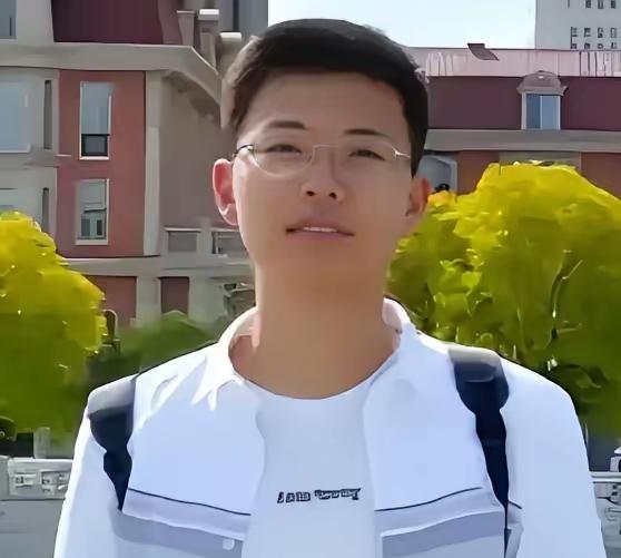 常书杰，超级学霸，湖北省理科状元，高考数学接近满分，进入北大后高等数学只考35分