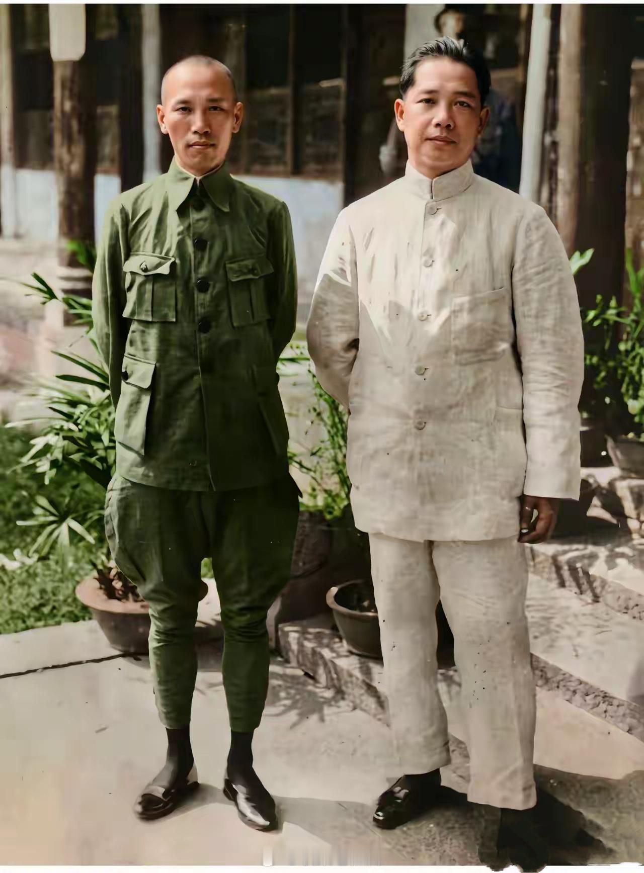1927年，蒋介石与汪精卫在广州。彼时蒋中正40岁刚出头，面容清瘦。而汪精卫44