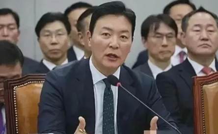 李在明的安保工作，到底由谁主导？和前第一夫人有染的总统警卫处次长是否还在任？