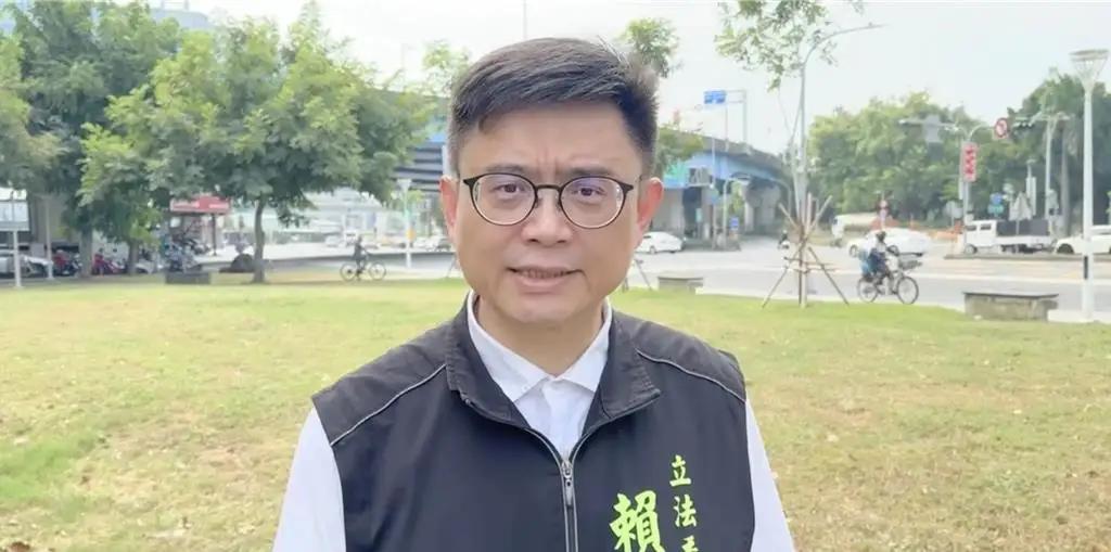 赖瑞隆赢柯志恩2%的选票，要被他儿子给败光了，才八岁就会说出“你敢出厕所出来就打