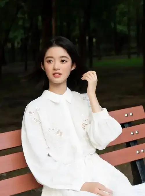 救命！黄杨钿甜爸爸退股被传“跑路”？深圳市监局实锤打脸！前脚全网疯传“连夜退股