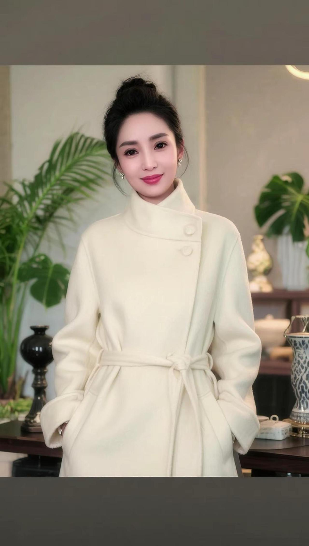 生活就是生动的活着，用最美的心情，穿最美的衣衫，呈现最自信的自己，爱不将就，穿不