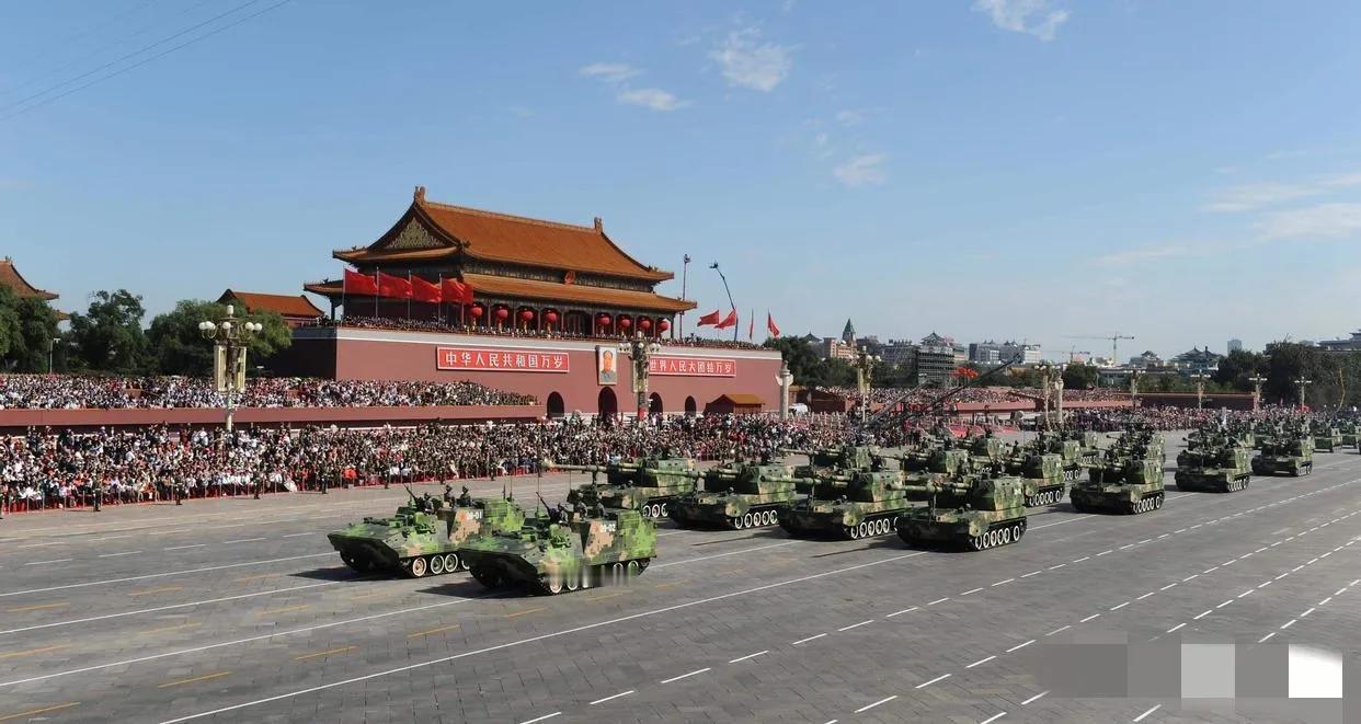确定参加93阅兵的国家：俄罗斯，白俄罗斯，塞尔维亚，斯洛伐克，印度尼西亚，马来西