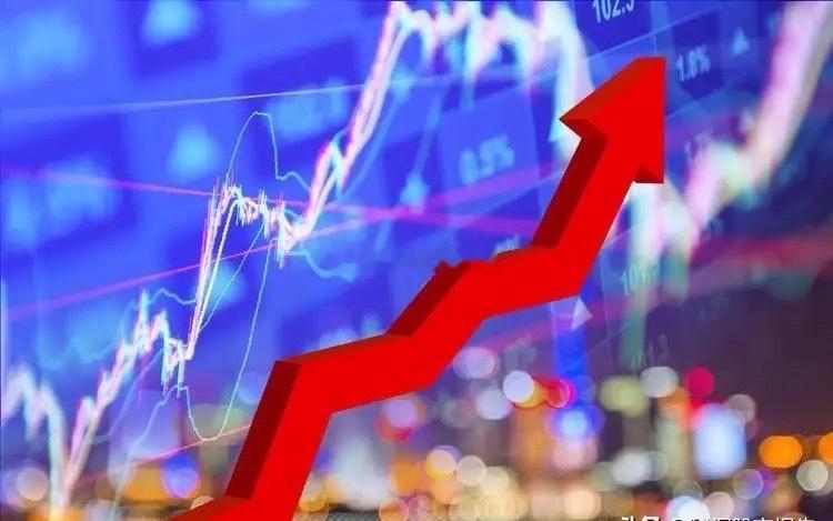 科技成交2600亿却冰火两重天！别瞎买半导体了，资金现在只认“卖水人”！所有人注