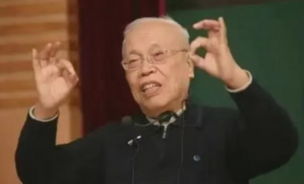 “这才是真专家！”87岁的姜伯驹院士直言：卡住我们脖子的不是别人，而是我们自己的