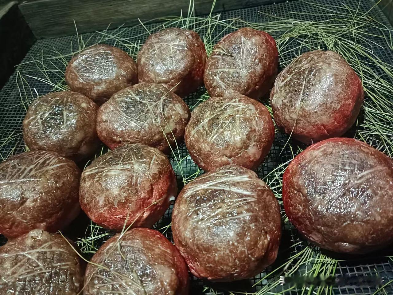 圆圆鼓鼓的猪血丸子想吃吗好想吃