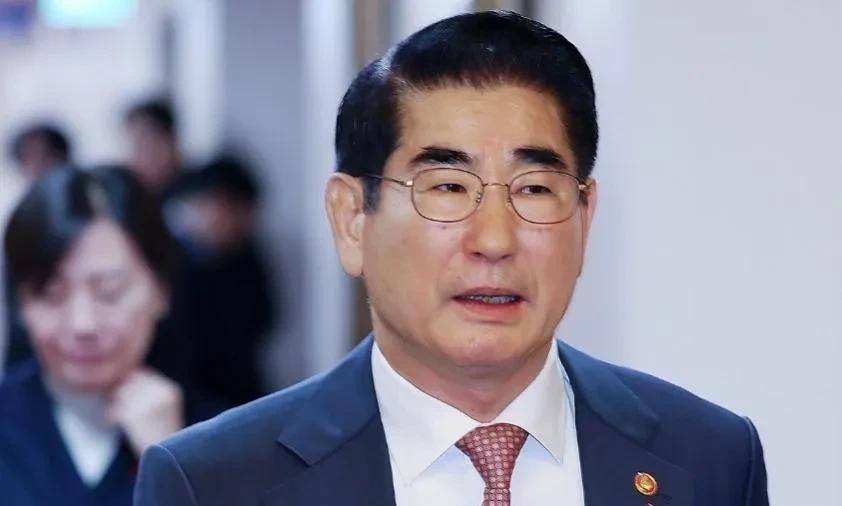 紧急戒严是金龙显提议的？尹锡悦只是“遵照”发布？韩国首尔地方法院：为了防止证据毁