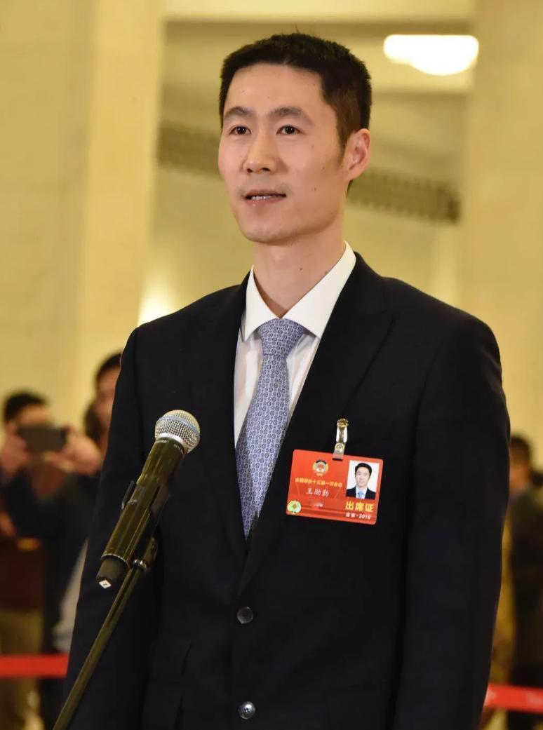 推测王励勤：想对莎头说3句心里话！不用再去想，总决赛混双丢冠的事情，你们已经