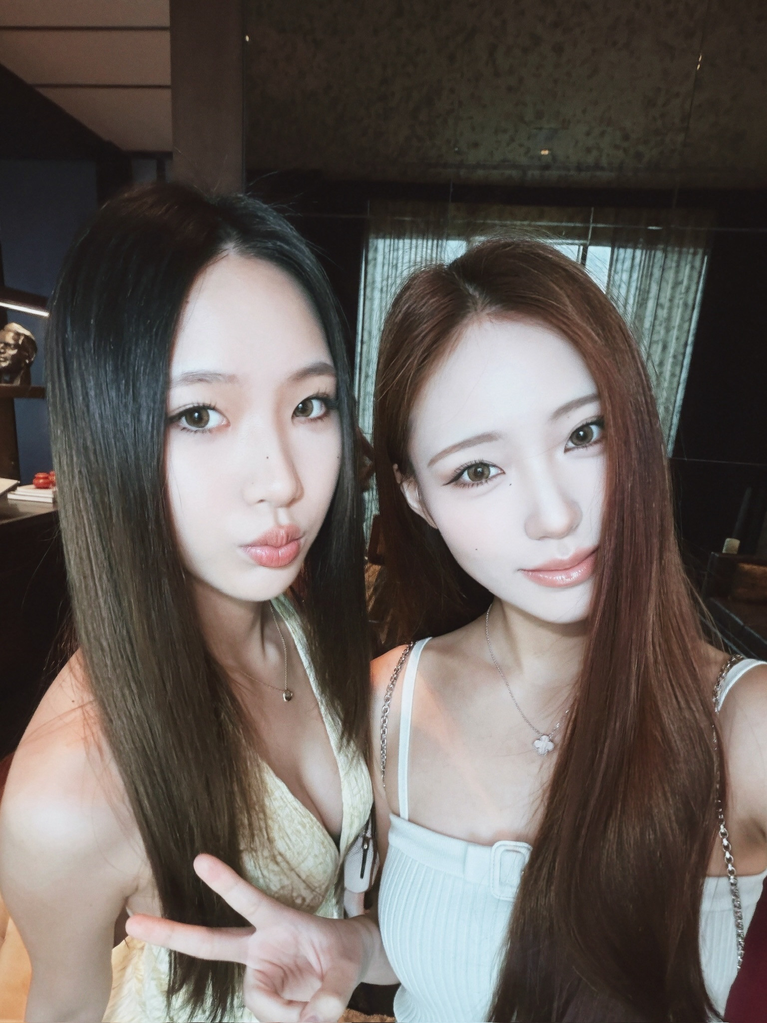 Elly、Lily更新香港之旅美照～谁这么会生啦！小S全家香港度假