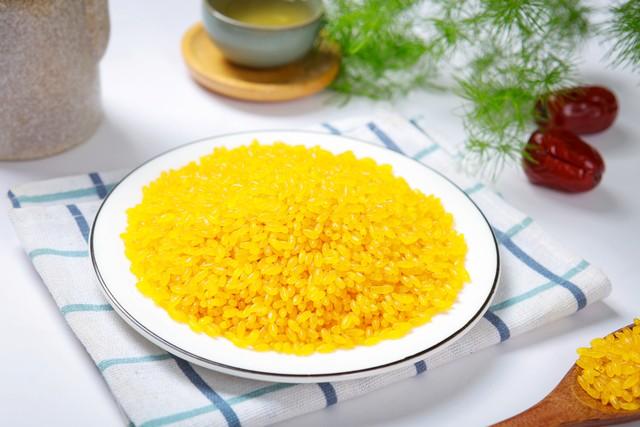 黄米再立新功！医生：糖尿病人常吃黄米，或能降低3种并发症风险糖尿病患者的日常