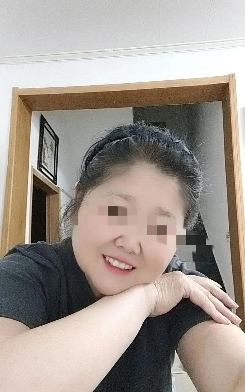 浙江杭州，65岁大妈网恋64岁高管大爷，2个月后，大爷说给大妈准备了10万块彩礼