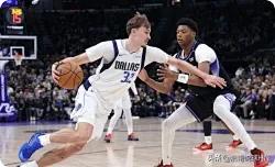 独行侠虽然7分不敌爵士，但这2位前锋值得夸赞！1、状元弗拉格，他今天27投1