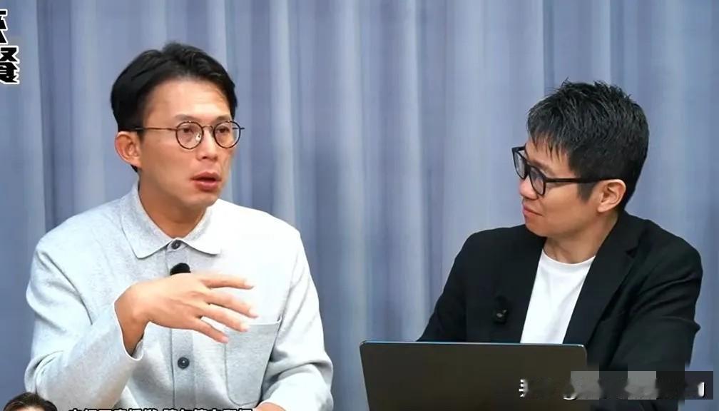 黄国昌改口了！原来坚定不做副手的他，今天直接跟媒体表态：不排除加入李四川团队。